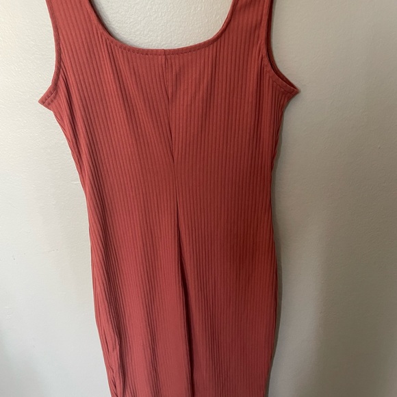 Pastel Orange midi dress - Picture 5 of 5